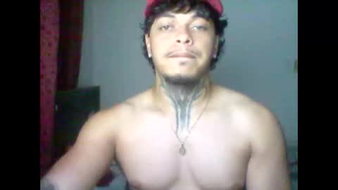 miguelvl01 online show from 10-04-25, 08:01