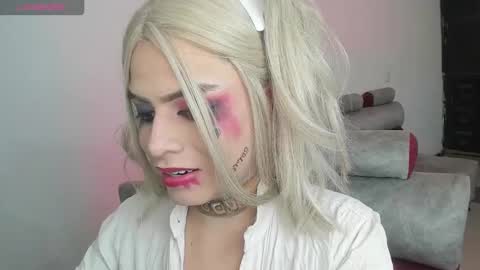 Snapshot of mihaadamss chatting on 10-04-25, 02:42 MihaAdamss online show from 10-04-25, 02:42