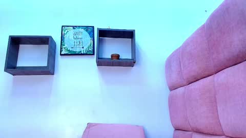 Mia  online show from 10-06-25, 11:51