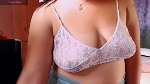 Snapshot of miia_big1boobs chatting on 07-14-26, 04:02 miia big1boobs online show from 07-14-26, 04:02
