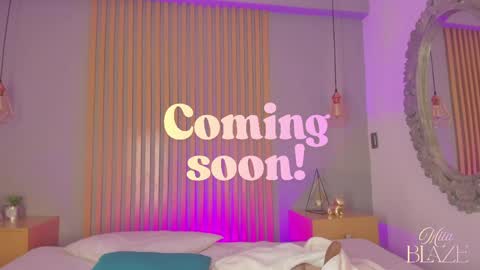 Snapshot of miia_blaze chatting on 05-09-26, 11:37 Mia online show from 05-09-26, 11:37