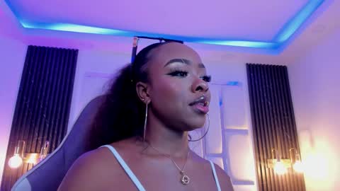 Miia Schwarz  online show from 11-06-25, 11:48