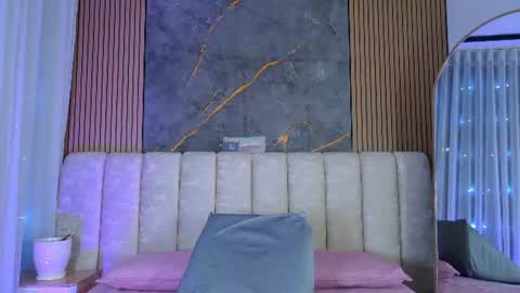 Snapshot of miia_scoott_ chatting on 07-14-26, 12:00 miia scoott online show from 07-14-26, 12:00