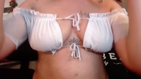 miia online show from 11-28-25, 08:50