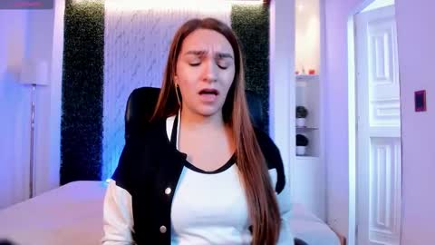 Miia 3 online show from 10-12-25, 12:04