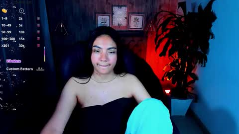 Snapshot of miichael_black chatting on 10-18-25, 10:32 Michael Black online show from 10-18-25, 10:32