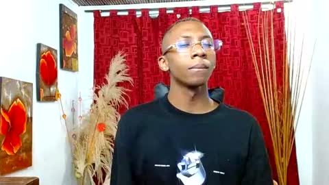 Snapshot of miilo18 chatting on 02-17-26, 09:21 milo online show from 02-17-26, 09:21