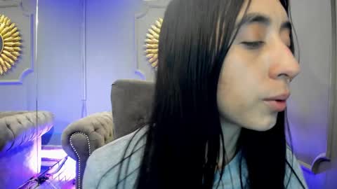 miilu  online show from 01-18-25, 06:13