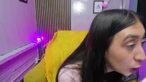 miilu  online show from 11-22-25, 03:27