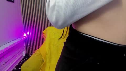 miilu  online show from 11-28-25, 03:31