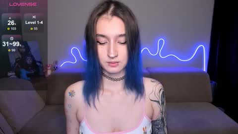 Mika online show from 11-24-25, 12:38