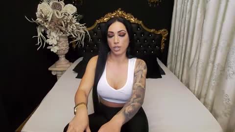 Snapshot of mikaelajensen chatting on 12-22-24, 04:06 Mikaela online show from 12-22-24, 04:06