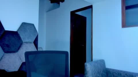 Mikaela blondie bigass online show from 06-10-26, 07:57