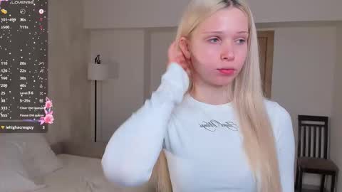 Angel girl online show from 02-02-26, 08:51