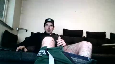 Snapshot of mike421990 chatting on 02-22-25, 06:41 Mike Bente online show from 02-22-25, 06:41