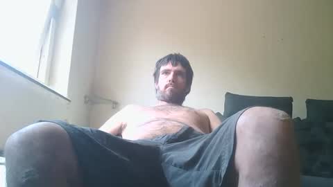 Snapshot of mike421990 chatting on 05-24-26, 12:10 Mike Bente online show from 05-24-26, 12:10