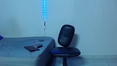 Mike IMDEPENDIENT MODEL online show from 10-30-25, 01:18