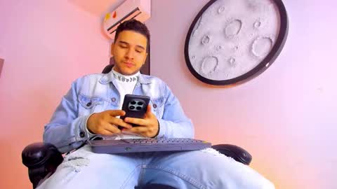 Mike  online show from 01-13-26, 11:48