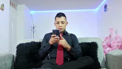 mike_fetiche online show from 12-17-25, 11:38