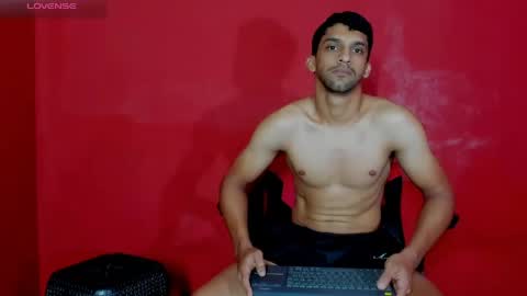 Snapshot of mike_shelby21 chatting on 05-04-26, 06:15 mike_shelby21 online show from 05-04-26, 06:15