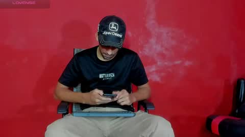 Snapshot of mike_shelby21 chatting on 06-07-26, 07:23 mike_shelby21 online show from 06-07-26, 07:23