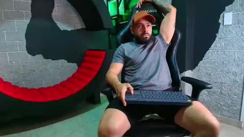 Mike Blare online show from 01-07-25, 07:06