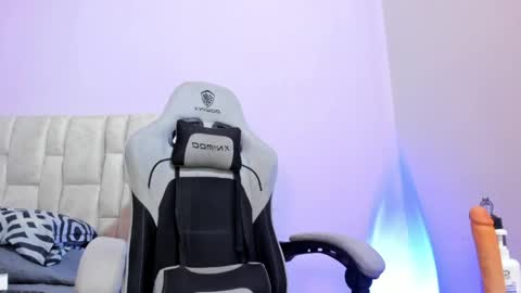 mikebradley15 online show from 04-09-26, 12:10