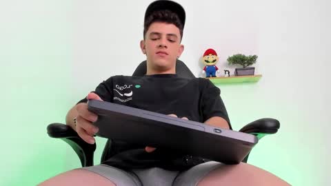 Mike Cooper online show from 10-25-25, 07:16