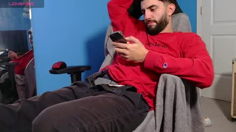 mikehawk1589 online show from 01-07-25, 05:54