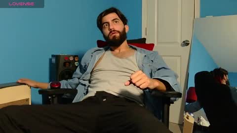 mikehawk1589 online show from 02-17-25, 09:56