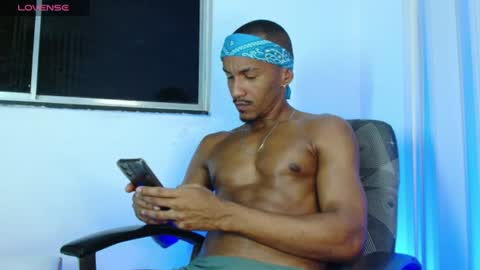         Mike Jay online show from 06-10-26, 03:39
