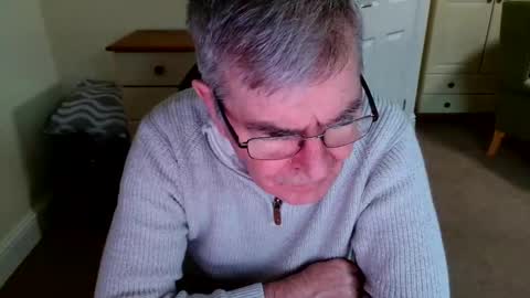 Snapshot of mikespait chatting on 11-09-25, 01:31 mikespait online show from 11-09-25, 01:31