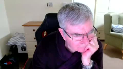 mikespait online show from 11-25-25, 03:28