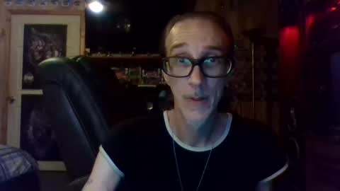 Snapshot of mikey33436 chatting on 12-29-24, 04:48 Michael online show from 12-29-24, 04:48