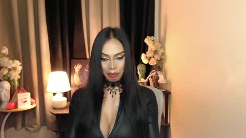 Mistress MikeyAlawi online show from 02-10-25, 09:25