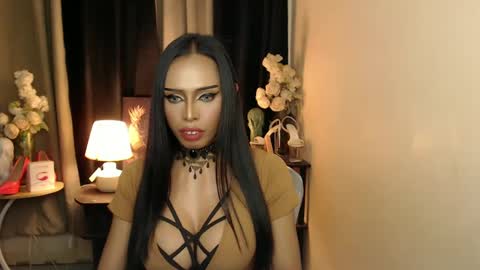 Mistress MikeyAlawi online show from 02-24-25, 06:49