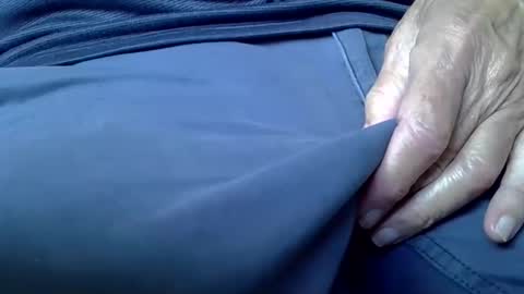 mikeybed online show from 10-27-25, 09:46