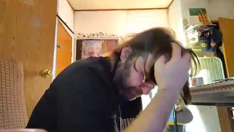 Snapshot of mikeylikesit38 chatting on 01-06-25, 07:42 Mikey online show from 01-06-25, 07:42