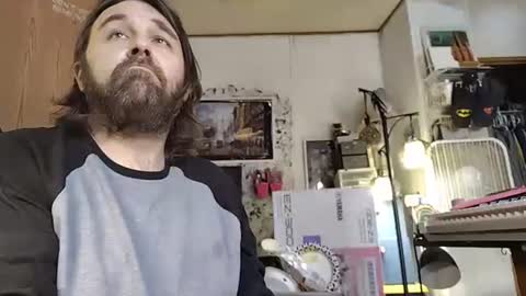 Snapshot of mikeylikesit38 chatting on 01-11-25, 03:42 Mikey online show from 01-11-25, 03:42