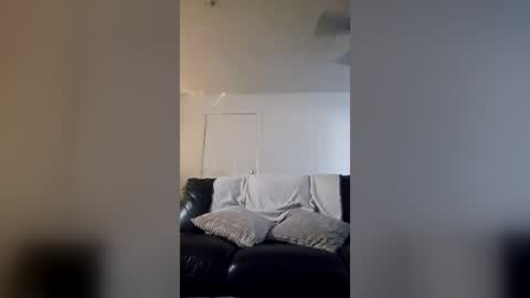 mikeymikey536338 online show from 06-18-26, 02:10