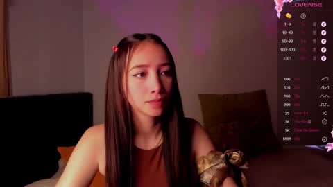 VIOLETAMIKE online show from 01-15-25, 05:47