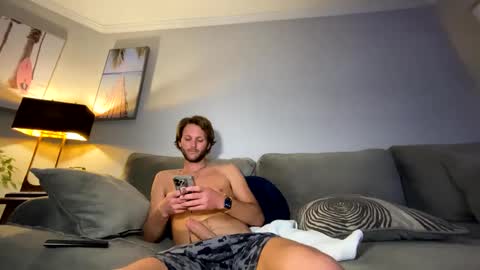 mikeywhite123 online show from 01-03-25, 03:49