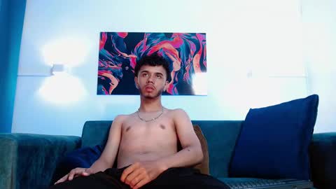 Mikhel online show from 12-19-25, 01:23