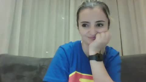 Snapshot of miki234809581 chatting on 11-10-25, 08:08 miki234809581 online show from 11-10-25, 08:08