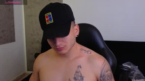 MIKKE online show from 03-09-26, 02:32