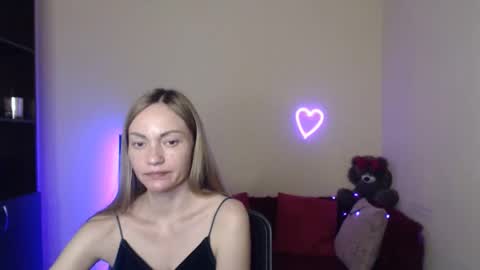 Adalina online show from 05-11-26, 04:04