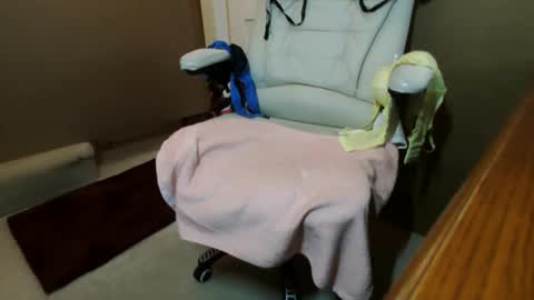 Snapshot of mikky36b chatting on 02-11-25, 02:02 Michael online show from 02-11-25, 02:02