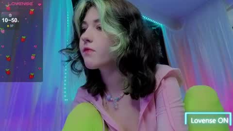 Snapshot of miko_meow chatting on 05-21-26, 11:28 Miko online show from 05-21-26, 11:28