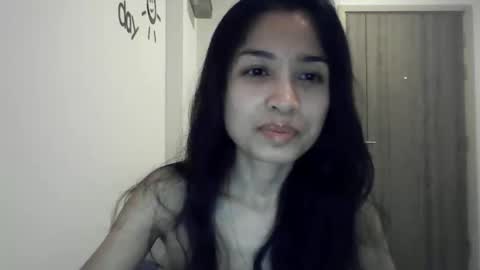 Snapshot of mikonee4u chatting on 10-25-25, 04:24 MikoNee4u online show from 10-25-25, 04:24