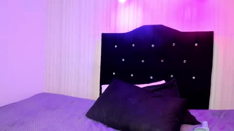   miku katsuragi  online show from 11-11-25, 12:10